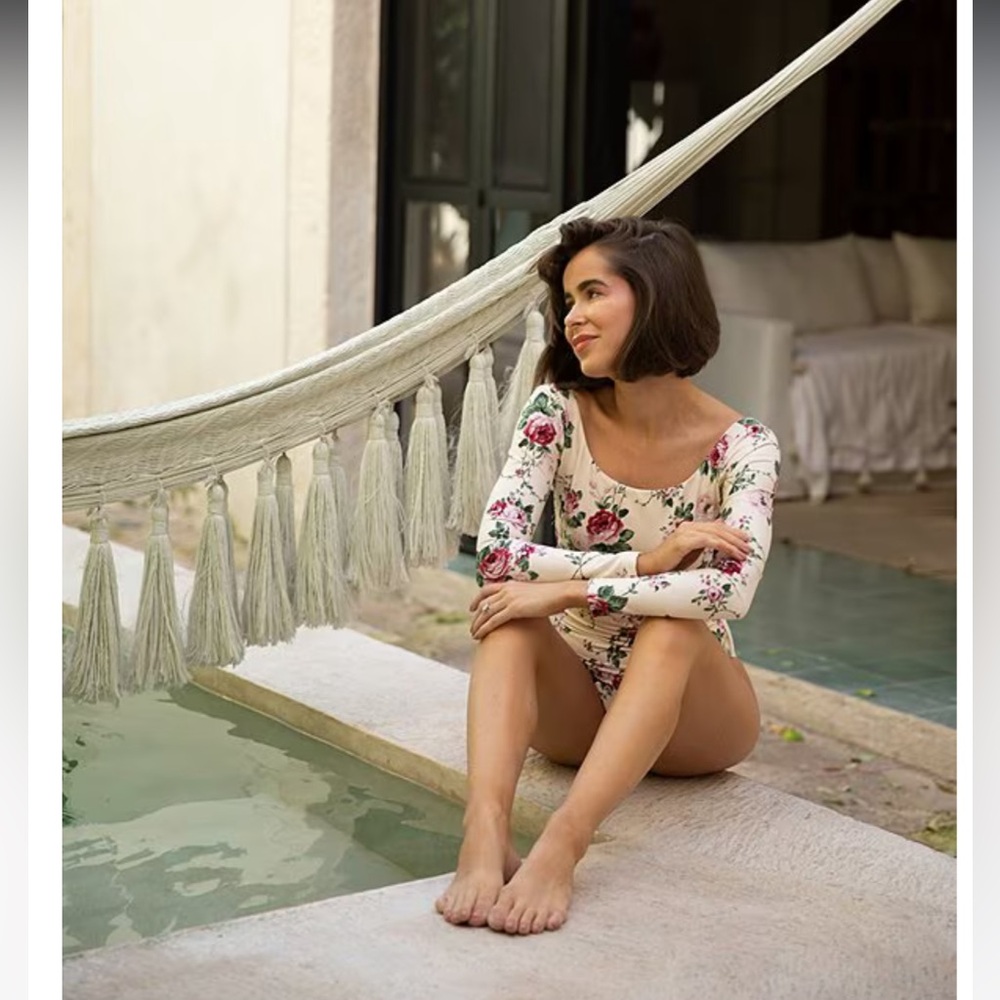 NWT Antonio Melani x The Style Bungalow Miraflores Floral Print 1 piece Swimsuit - Picture 4 of 12